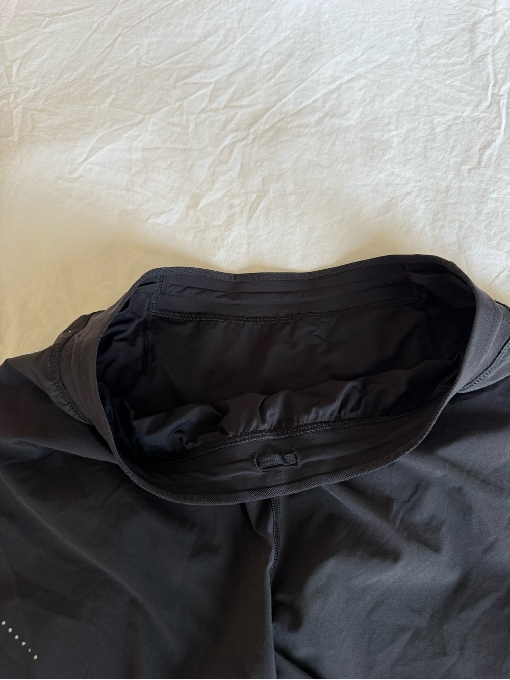 Lululemon Find Your Pace High-Rise Lined Short 3" - Black (Size 8) - Picture 4 of 4